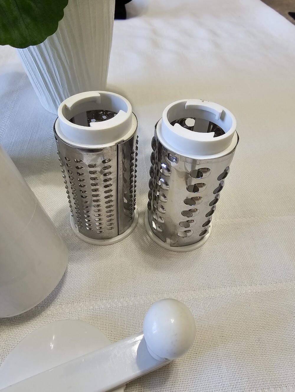 Handheld Grater with Interchangeable Stainless Steel Drums - Picture 2 of 4